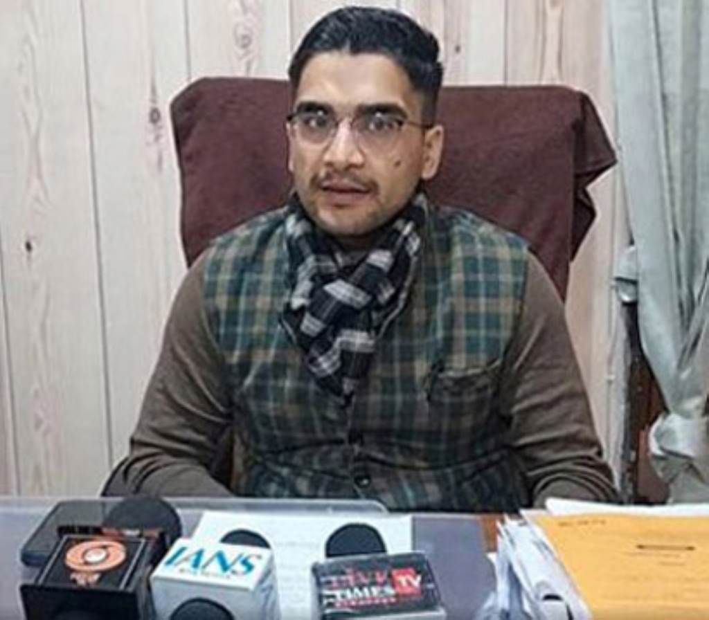 Indra Auto Industries will fill 22 positions with interviews scheduled for the 16th in Una